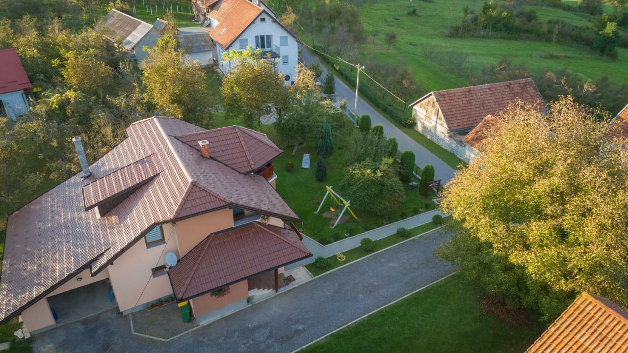 Apartment Ivan & Iva Gornji Vaganac Екстериор снимка