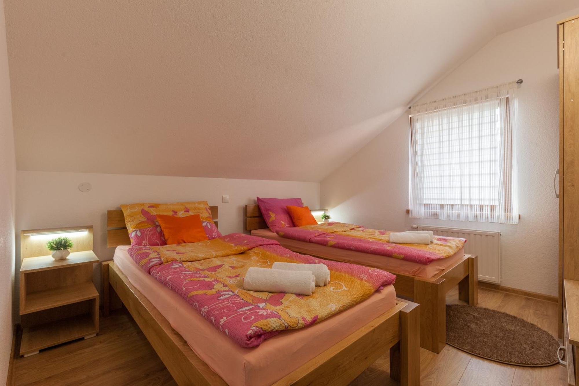 Apartment Ivan & Iva Gornji Vaganac Екстериор снимка