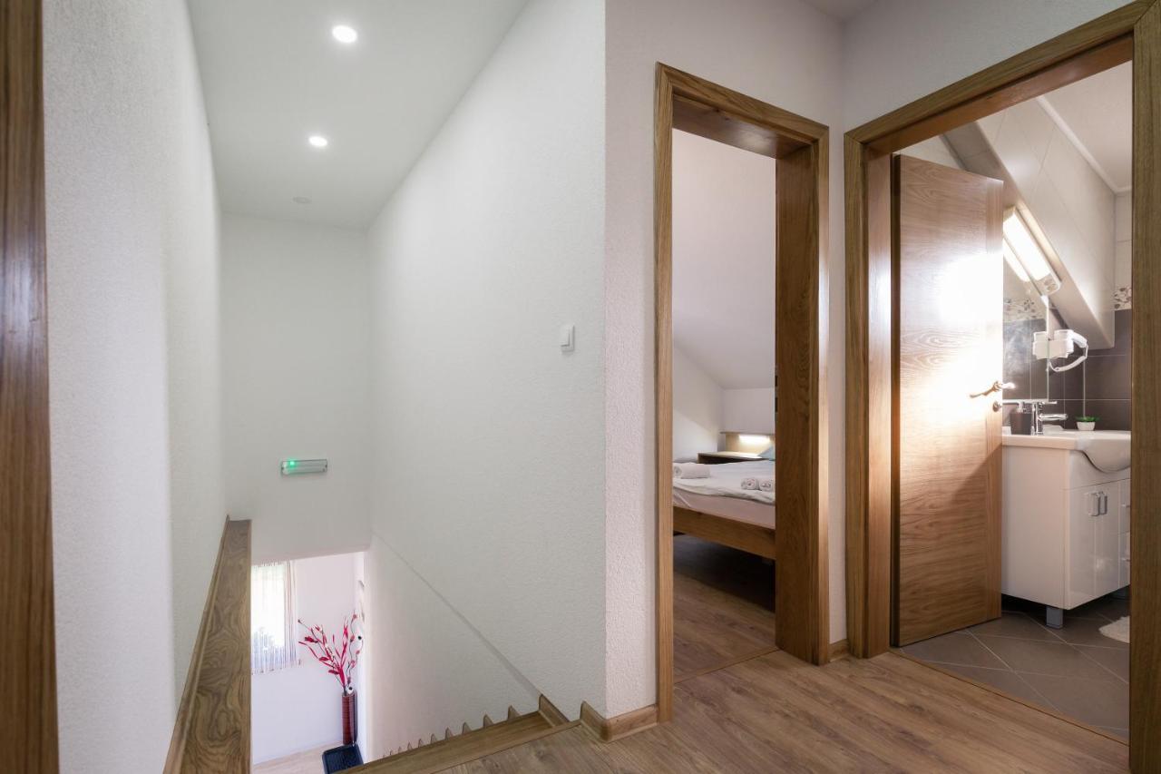 Apartment Ivan & Iva Gornji Vaganac Екстериор снимка
