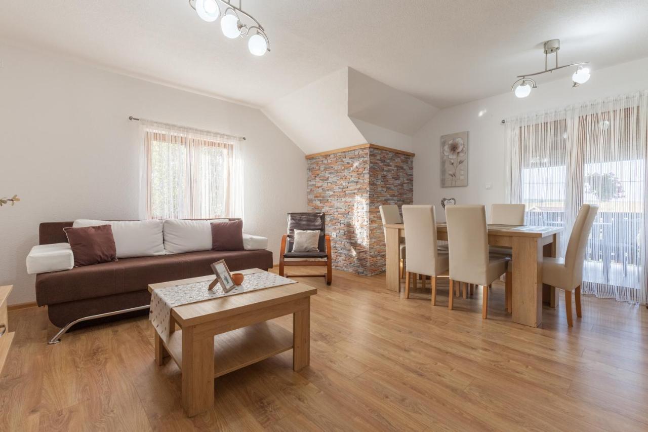 Apartment Ivan & Iva Gornji Vaganac Екстериор снимка